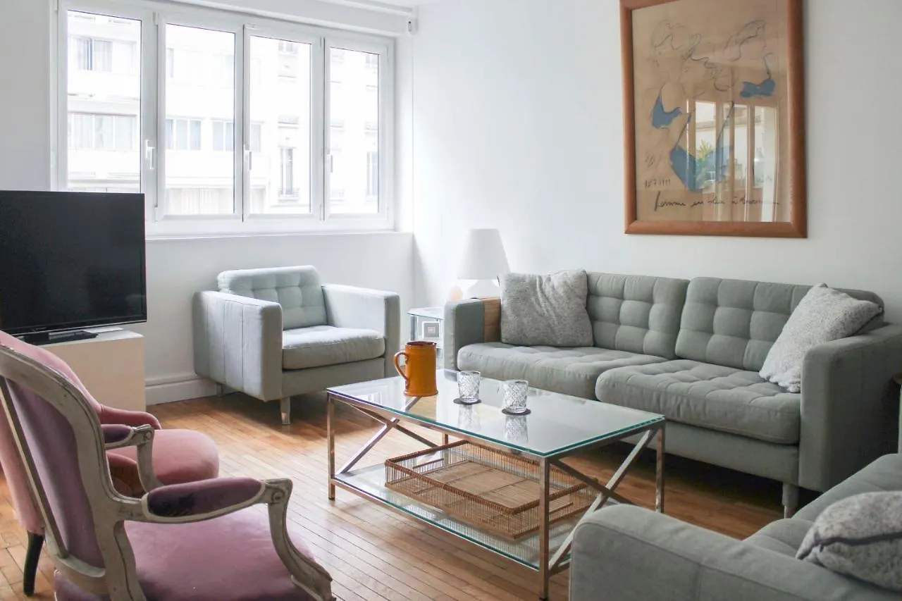 公寓 Spacious Cocoon 2 Steps From The Eiffel Tower 巴黎